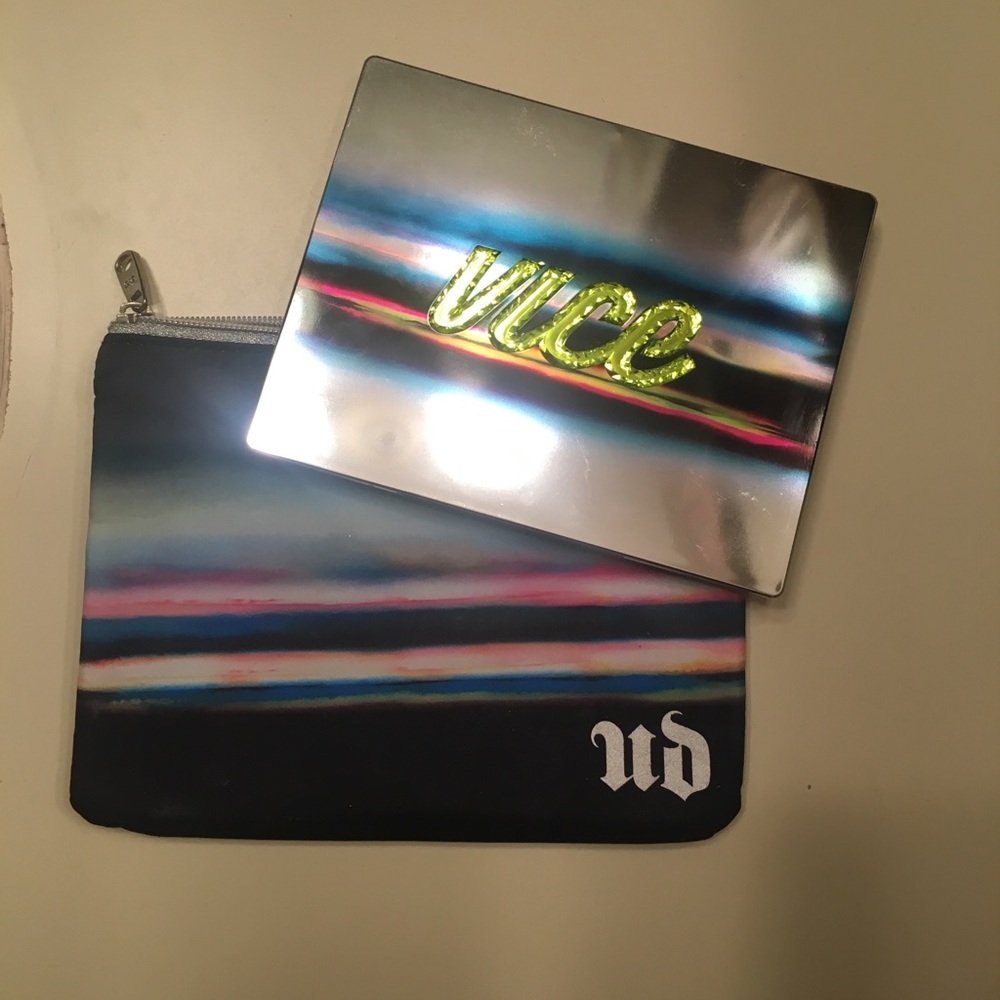 Authentic Urban Decay Vice 3 makeup palette